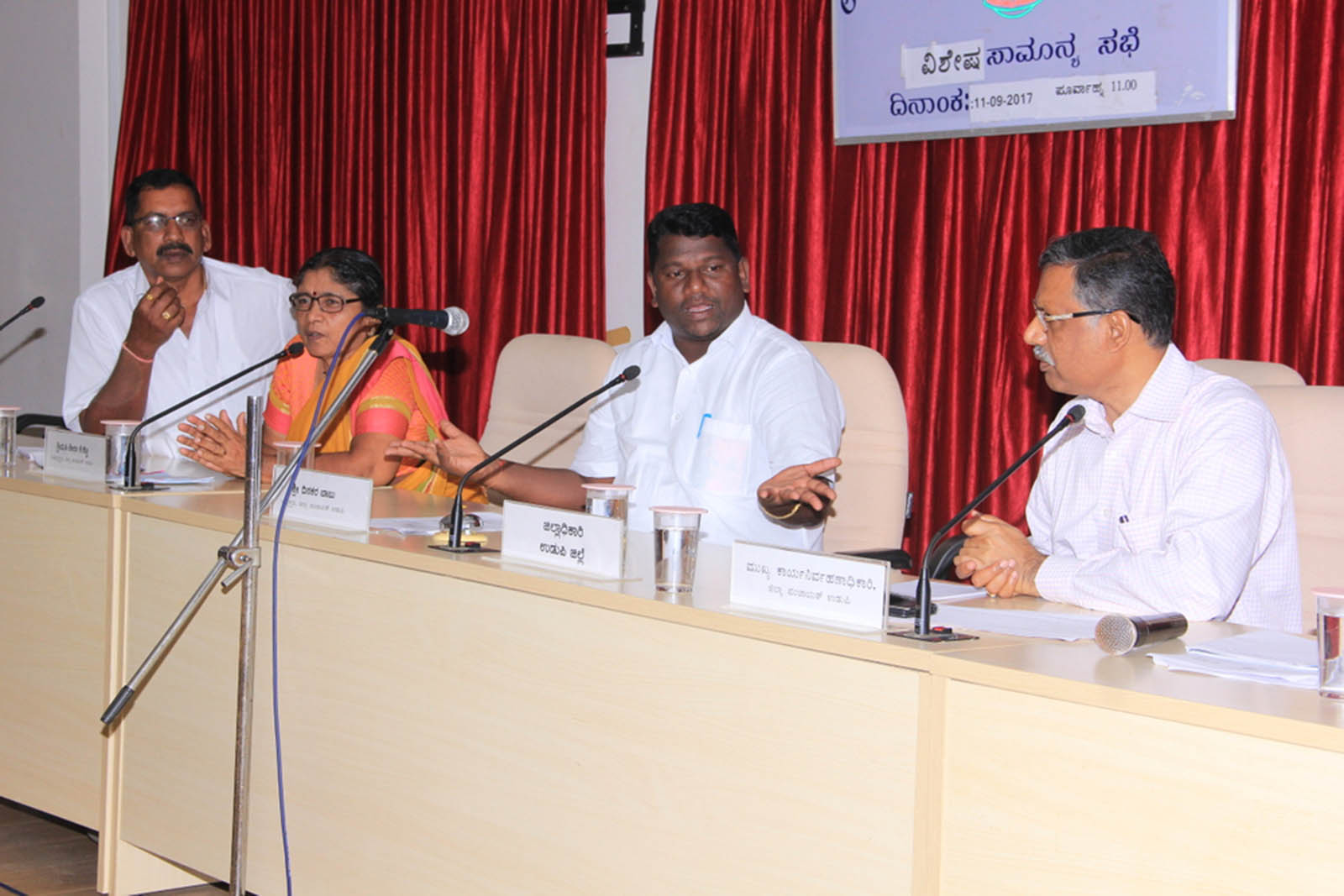 ರಾ.ಹೆದ್ದಾರಿ ಪ್ರಾಧಿಕಾರದ ಅಧಿಕಾರಗಳ ಬೇಜವಾಬ್ದಾರಿತನ